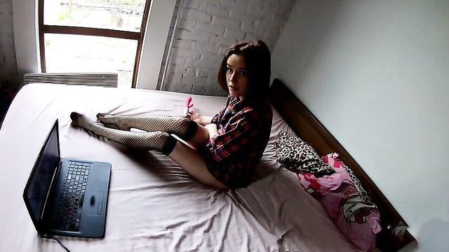 Измена парню с его лушим другом, лучшее что можно придумать